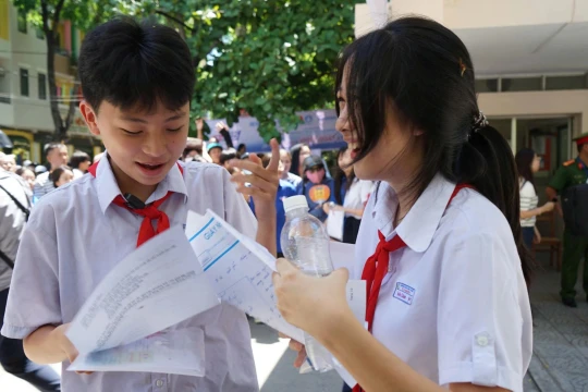 Đừng để các em rẽ lối khi chưa kịp trưởng thành