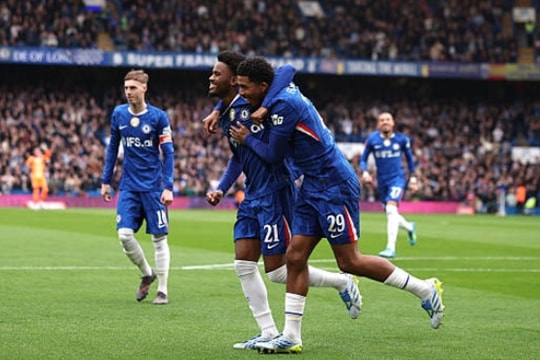 Chelsea hủy diệt Port Vale 7-0: Tuyên ngôn sức mạnh từ dàn sao trẻ và thủ quân Cole Palmer