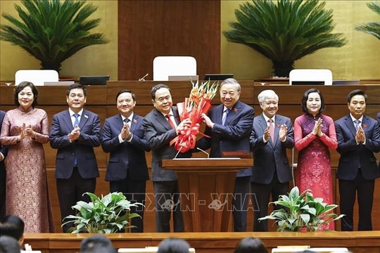 Thông cáo báo chí về ngày làm việc đầu tiên của Kỳ họp thứ Nhất, Quốc hội khóa XVI
