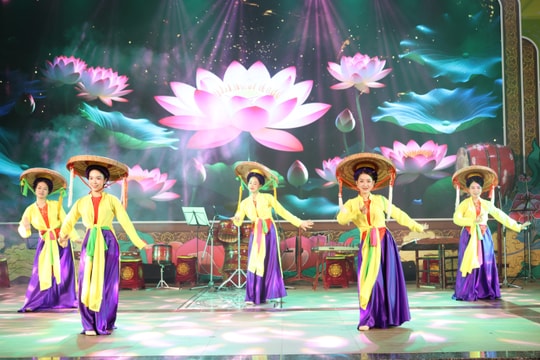 Đặc sắc chương trình nghệ thuật “Giai điệu Quán Thế Âm”