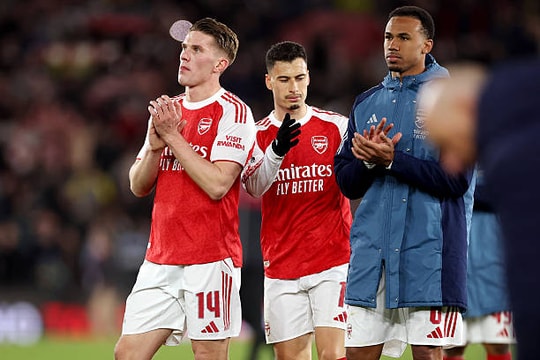 Arsenal dừng bước tại các giải cúp: Bước lùi chiến thuật cho tham vọng vô địch?