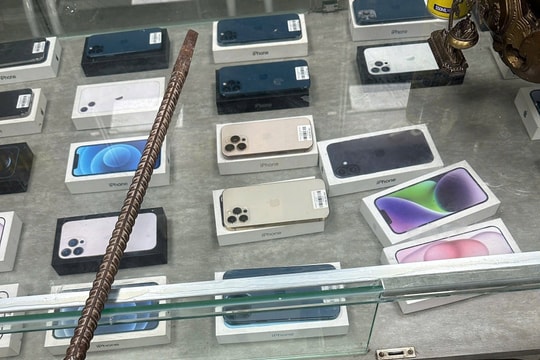 Bắt nhóm thiếu niên trộm cắp 5 điện thoại iPhone trong đêm