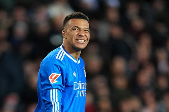 Nghịch lý Galacticos: Real Madrid và bài toán gắn kết khi Mbappe trở lại