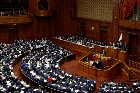 Nhật Bản thông qua ngân sách kỷ lục cho năm tài khóa 2026