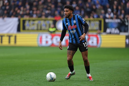 Man Utd lên kế hoạch dùng Joshua Zirkzee đổi lấy tiền vệ Ederson của Atalanta
