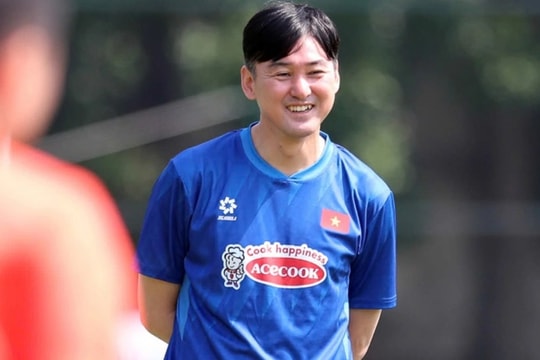 Trợ lý Lee Jung Soo chia tay tuyển Việt Nam: Tổn thất lớn ở các tình huống cố định