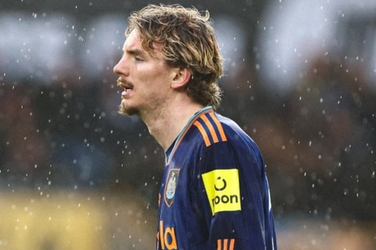 Chelsea và Newcastle cân nhắc vụ tráo đổi Liam Delap và Nick Woltemade để cứu vãn sự nghiệp