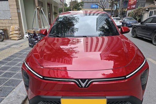 VinFast Limo Green: Xe điện 7 chỗ giải bài toán kinh doanh và phục vụ gia đình