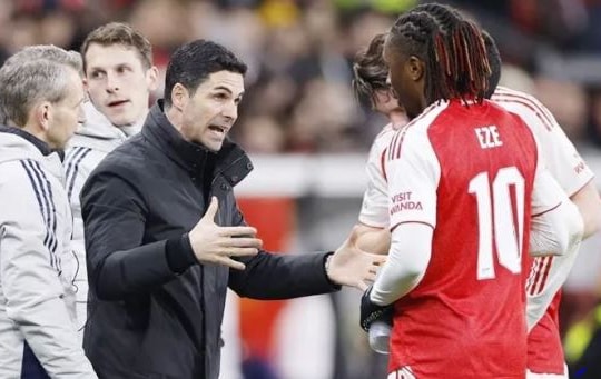 Arsenal nắm 97% cơ hội vô địch Ngoại hạng Anh: Bản lĩnh hay sự sụp đổ kinh điển?
