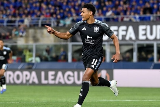 Ollie Watkins lập cú đúp, Aston Villa đánh bại Bologna 3-1 tại Europa League