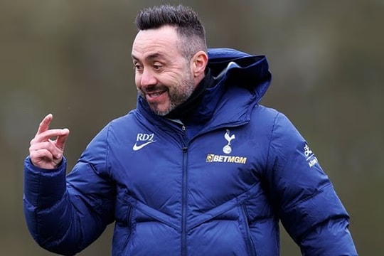 Roberto De Zerbi và sứ mệnh hồi sinh bản sắc Tottenham trong cuộc đua trụ hạng