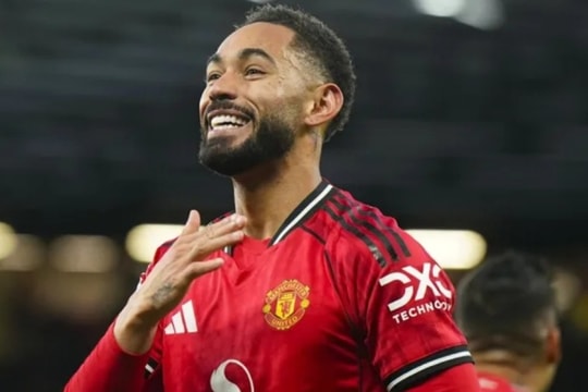 Manchester United quyết tâm xây chắc vị trí trong Top 3 trước kình địch Leeds United