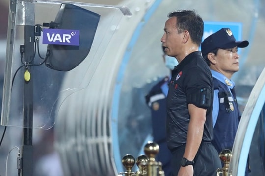 Trọng tài Nguyễn Trung Kiên đối mặt án kỷ luật nặng sau sai lầm từ chối penalty của Nam Định