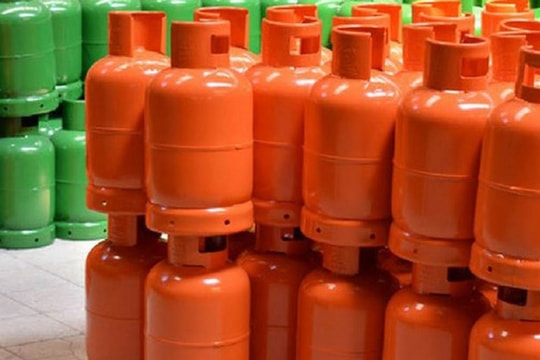 Giá gas hôm nay 13/4/2026: Bình 12kg dao động 550.000–638.928 đồng
