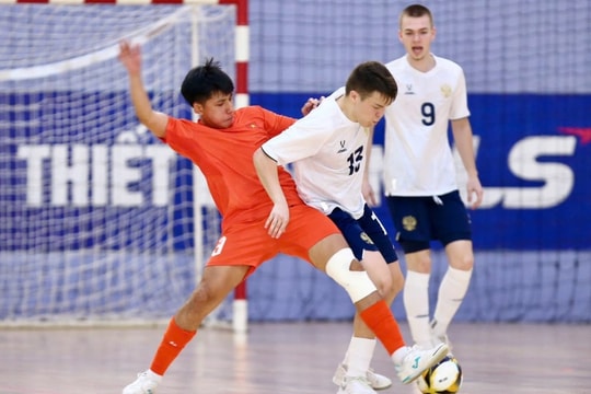 U19 Việt Nam thua đậm U19 Nga: Bài học đắt giá từ đẳng cấp thế giới tại TP.HCM