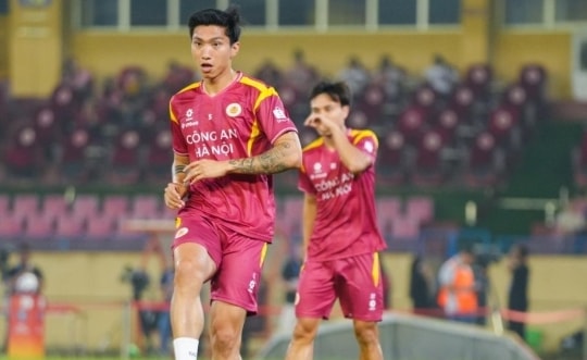 CAHN tổn thất lực lượng: Đoàn Văn Hậu bị treo giò tại vòng 19 V-League