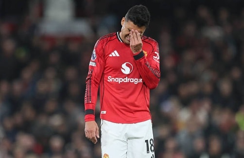 Man Utd ngã ngựa 1-2 trước Leeds United: Thảm họa Martinez khiến Quỷ đỏ trả giá