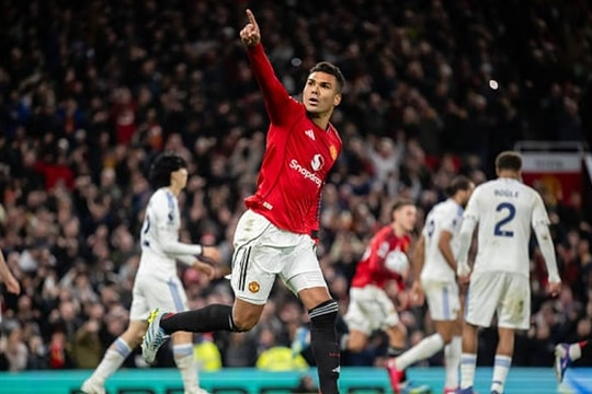 Casemiro tỏa sáng giữa nỗi thất vọng của MU: Vũ điệu cuối đầy mâu thuẫn tại Old Trafford