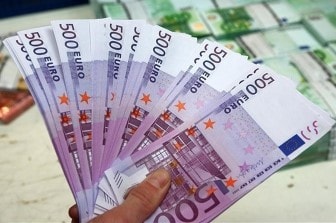 Tỷ giá Euro ngày 14/4 phục hồi đồng loạt, giá bán vượt ngưỡng 32.200 VND/EUR