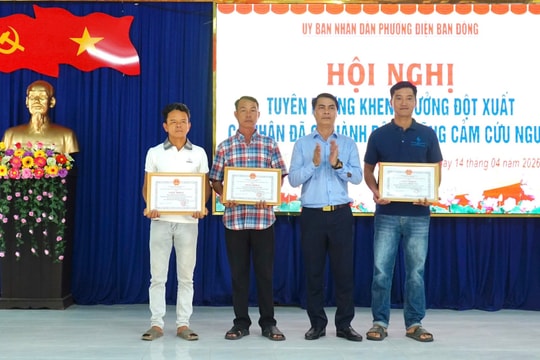 Điện Bàn Đông khen thưởng các cá nhân dũng cảm cứu người đuối nước