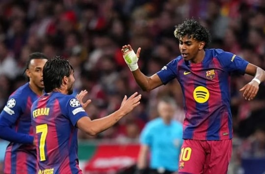 Barcelona hạ Atletico Madrid 2-1: Lời chia tay kiêu hãnh của thầy trò Hansi Flick