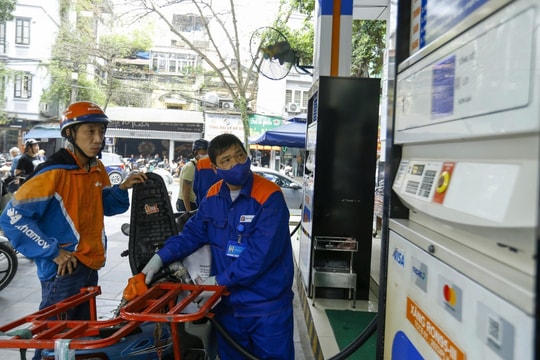 Giá xăng dầu hôm nay 17/4/2026: Bảng giá xăng RON 95, RON 92, giá dầu diesel tại Đà Nẵng