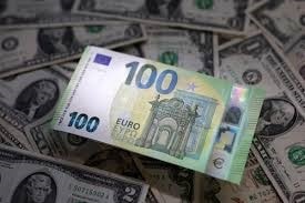 Tỷ giá Euro ngày 13/4: Ngân hàng điều chỉnh trái chiều, thị trường tự do giảm 29 đồng