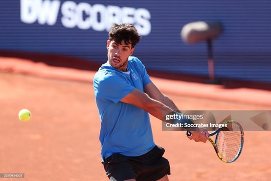 Carlos Alcaraz bất ngờ rút lui khỏi Barcelona Open do chấn thương cổ tay