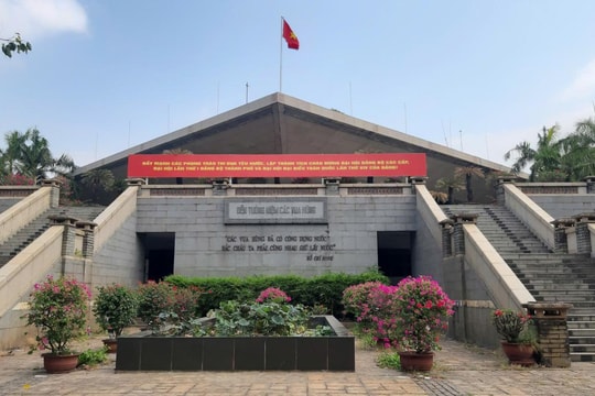 Thăm Đền Hùng xứ Nam bộ