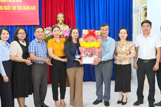 Thăm, tặng quà Trung tâm Điều dưỡng người tâm thần Quảng Nam