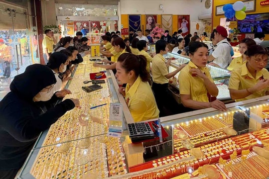 Giá vàng hôm nay 18/4: Giá vàng SJC, nhẫn 9999, vàng 24K và vàng thế giới thứ 7