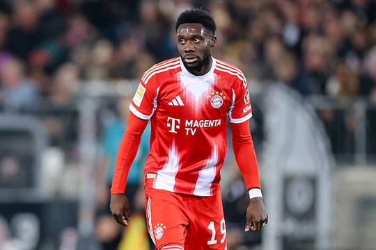 Manchester United nhắm Alphonso Davies: Canh bạc mạo hiểm nhưng xứng đáng cho cánh trái