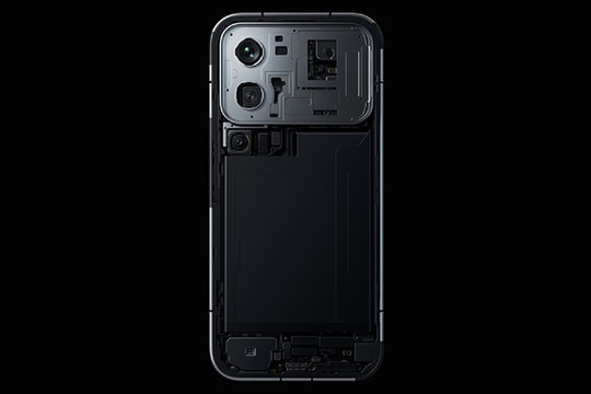 Xiaomi 18 Pro lộ diện qua ảnh render: Nút AI chuyên dụng và màn hình phụ thế hệ mới