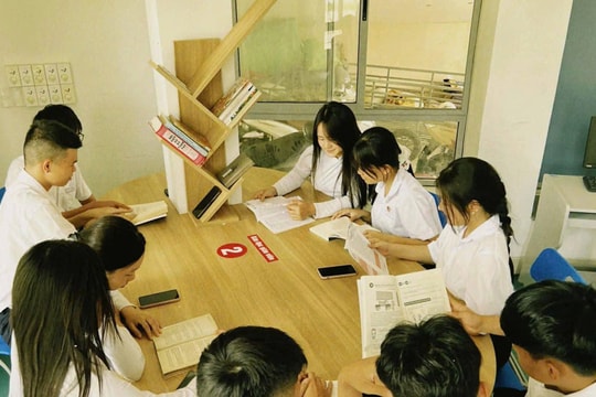 Nhóm lên tình yêu đọc sách