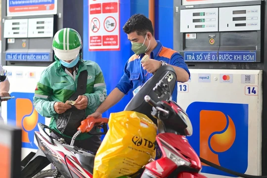 Giá xăng dầu hôm nay 19/4/2026: Bảng giá xăng RON 95, RON 92, giá dầu diesel tại Đà Nẵng