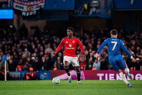 Kobbie Mainoo rực sáng trước Chelsea: Lời khẳng định đanh thép và sai lầm của Ruben Amorim