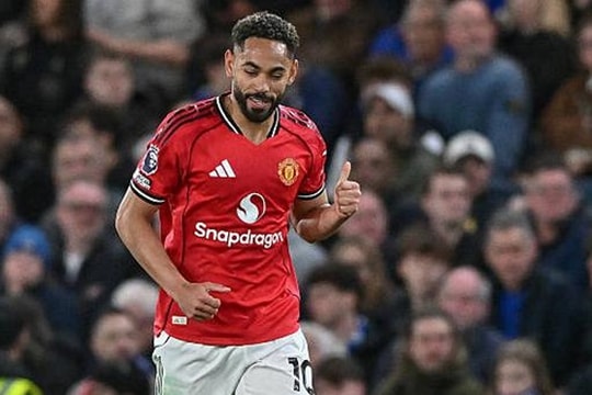 Manchester United hạ gục Chelsea tại Stamford Bridge: Dalot và Cunha rực sáng