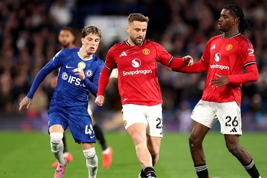 MU hạ Chelsea 1-0 tại Stamford Bridge: Bản lĩnh Luke Shaw và dấu ấn Michael Carrick