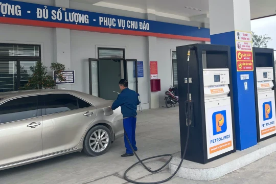 Giá xăng dầu hôm nay 21/4/2026: Bảng giá xăng RON 95, RON 92, giá dầu diesel tại Đà Nẵng
