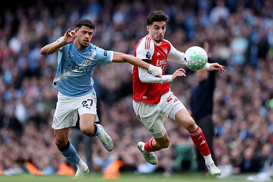 Arsenal 1-2 Man City: Thất bại tại Etihad vẫn nhen nhóm hy vọng vô địch cho Pháo thủ