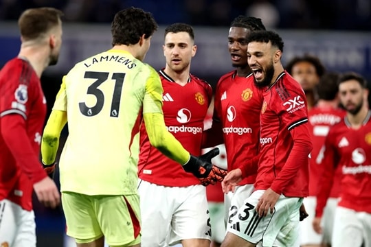 Man Utd chỉ cách Champions League 6 điểm: Bản lĩnh Michael Carrick và kịch bản về đích