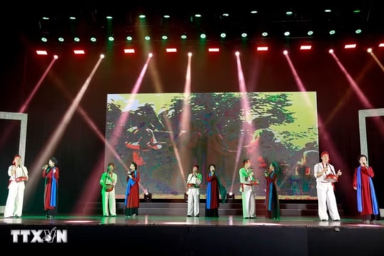 Phú Thọ: Đêm nghệ thuật đặc sắc lan tỏa hào khí Đất Tổ