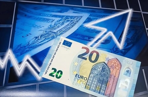 Tỷ giá Euro ngày 21/4 đồng loạt tăng mạnh, mức bán ra cao nhất đạt 32.328 VND/EUR
