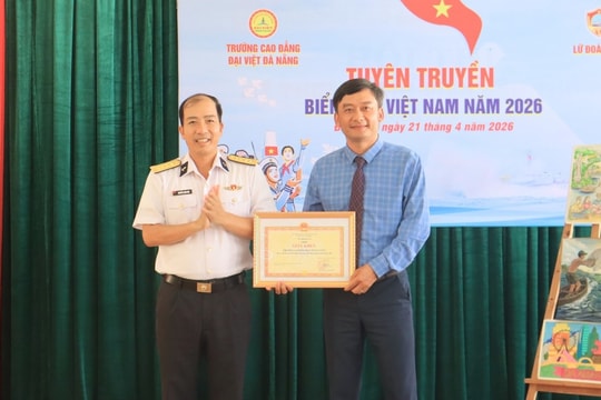 Trường Cao đẳng Đại Việt Đà Nẵng đa dạng hoạt động tuyên truyền biển, đảo