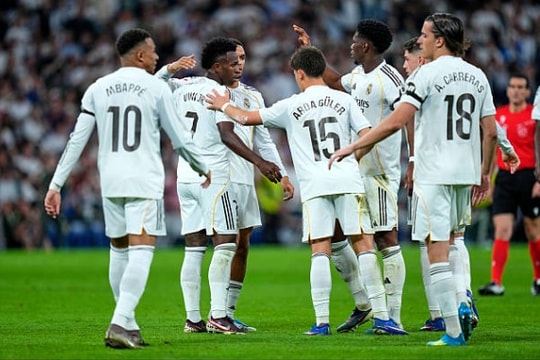Real Madrid 2-1 Alaves: Mbappe giải cơn khát bàn thắng trong ngày Vinicius chuộc lỗi