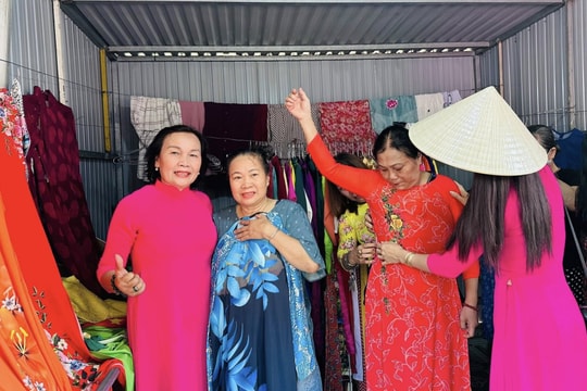 Lan tỏa bản sắc từ mô hình “Áo dài 0 đồng”