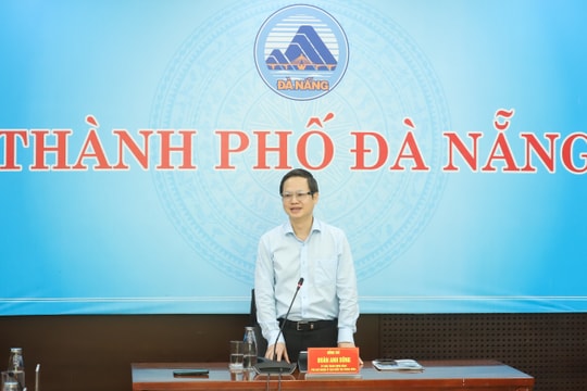 Đoàn kiểm tra, giám sát số 12 của Bộ Chính trị làm việc với Sở Tài chính và Công Thương
