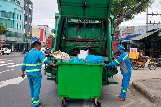 Tăng cường kiểm tra, chấn chỉnh thu gom rác tại khu dân cư