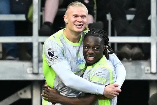 Man City chiếm đỉnh bảng Ngoại hạng Anh: Tại sao siêu máy tính vẫn chọn Arsenal vô địch?