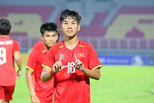 U17 Việt Nam ngược dòng hạ Australia 2-1: Bản lĩnh của thầy trò Cristiano Roland